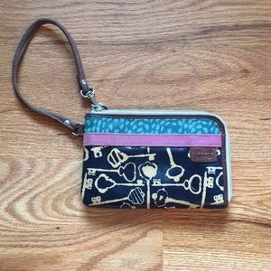 Fossil Key-Per wristlet